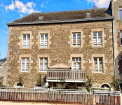 Propriété à vendre à Pré-en-Pail-Saint-Samson, Mayenne - 153 000 € - photo n°1