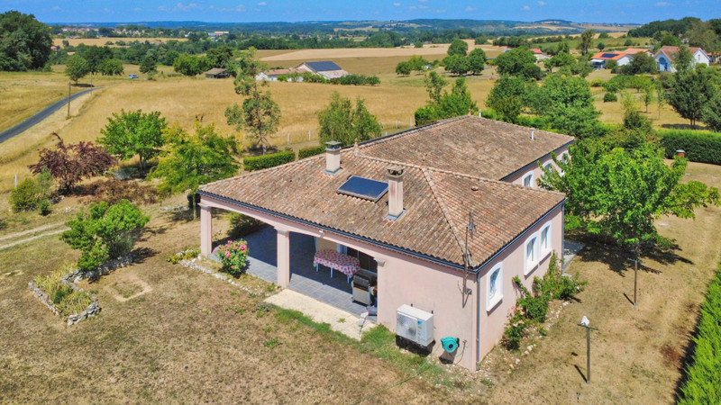 French property for sale in Saint Aulaye-Puymangou, Dordogne - €267,000 - photo 1