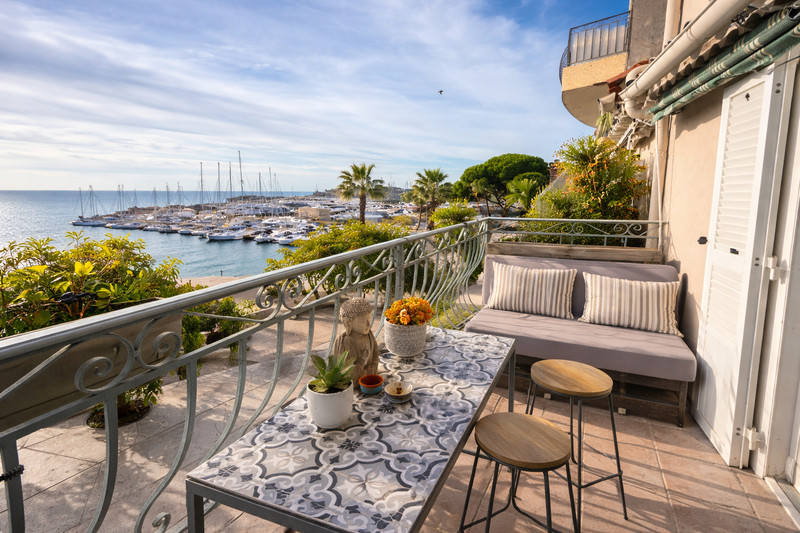 French property for sale in Bandol, Var - €590,000 - photo 13