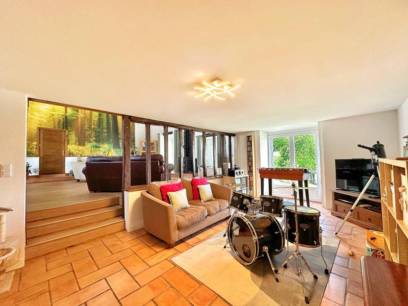 French property for sale in Cherval, Dordogne - €489,000 - photo 3
