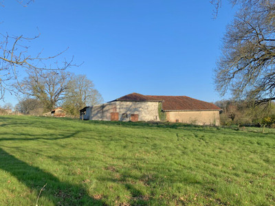 French property for sale in Chabrac, Charente - €42,500 - photo 1