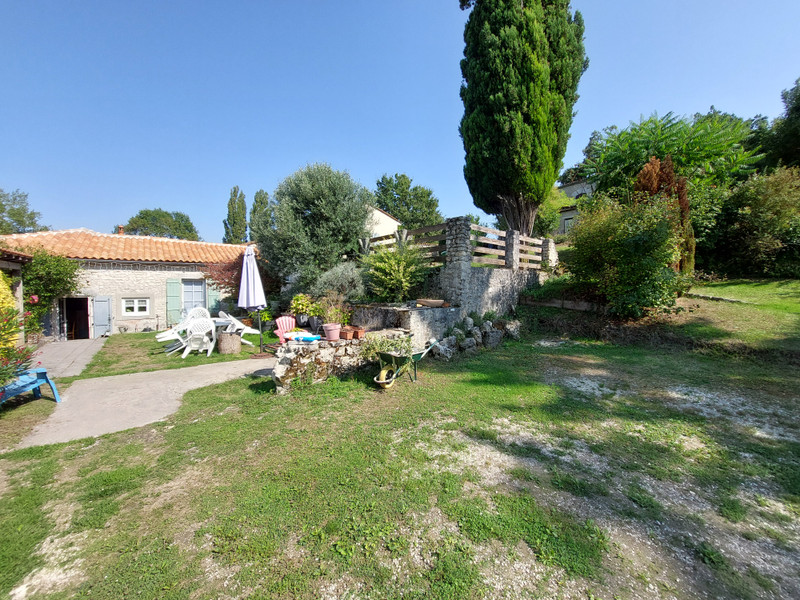 French property for sale in Villebois-Lavalette, Charente - €169,500 - photo 8