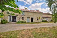 Maison à vendre à Monts-sur-Guesnes, Vienne - 174 000 € - photo 4