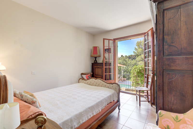 French property for sale in Carros, Alpes-Maritimes - €799,000 - photo 5