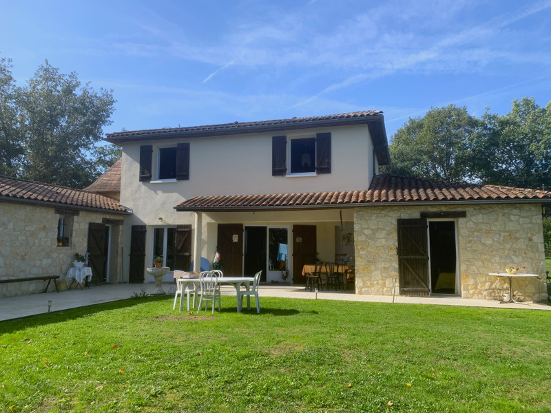 French property for sale in Sanilhac, Dordogne - €340,425 - photo 2