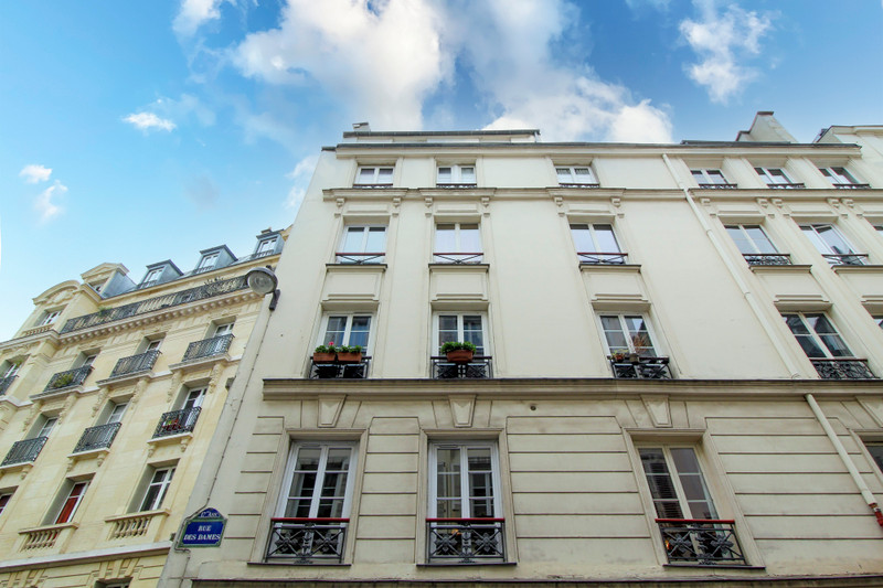 French property for sale in Paris 17e Arrondissement, Paris - €940,000 - photo 5
