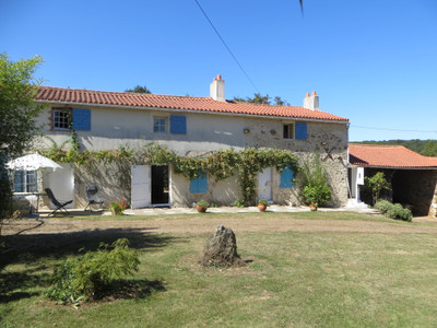 Maison à vendre à Sainte-Hermine, Vendée, Pays de la Loire, avec Leggett Immobilier