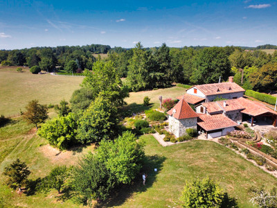 Maison à vendre à Saint-Pardoux-la-Rivière, Dordogne, Aquitaine, avec Leggett Immobilier