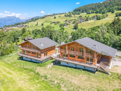
Stunning new build 4 bedroom ski chalet in Combloux, only 500m from the nearest ski lift