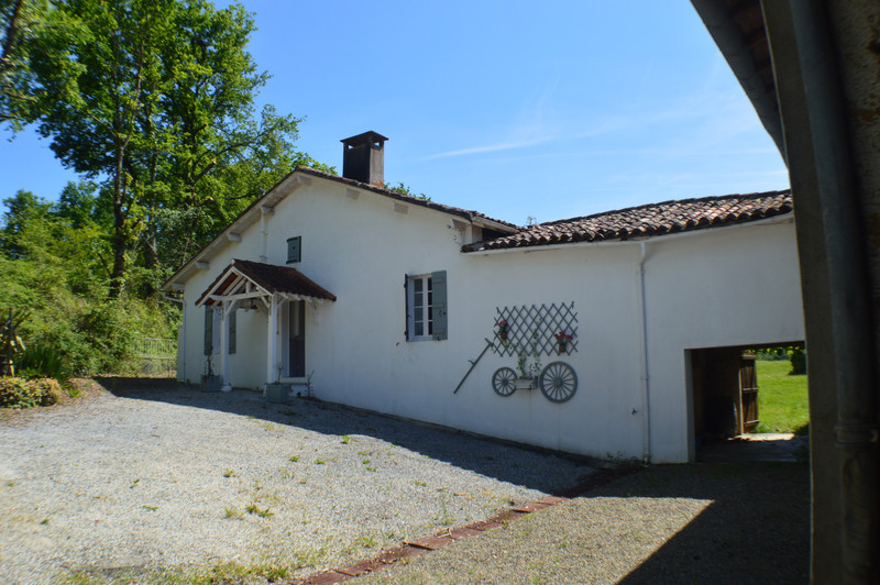 House for sale in Panjas Gers UNDER OFFER Wow! 2 separate houses