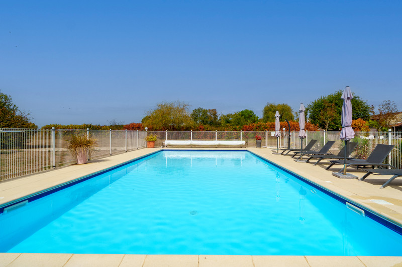 French property for sale in Cognac, Charente - €945,000 - photo 3