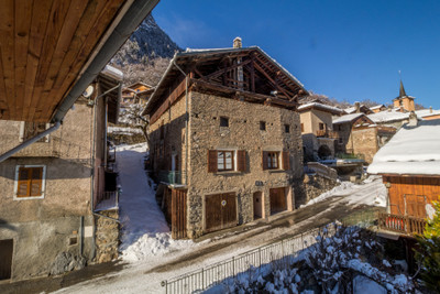 Maison à vendre à Fontaine-le-Puits, Savoie, Rhône-Alpes, avec Leggett Immobilier