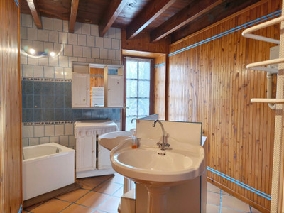 French property for sale in Castets et Castillon, Gironde - €455,800 - photo 9