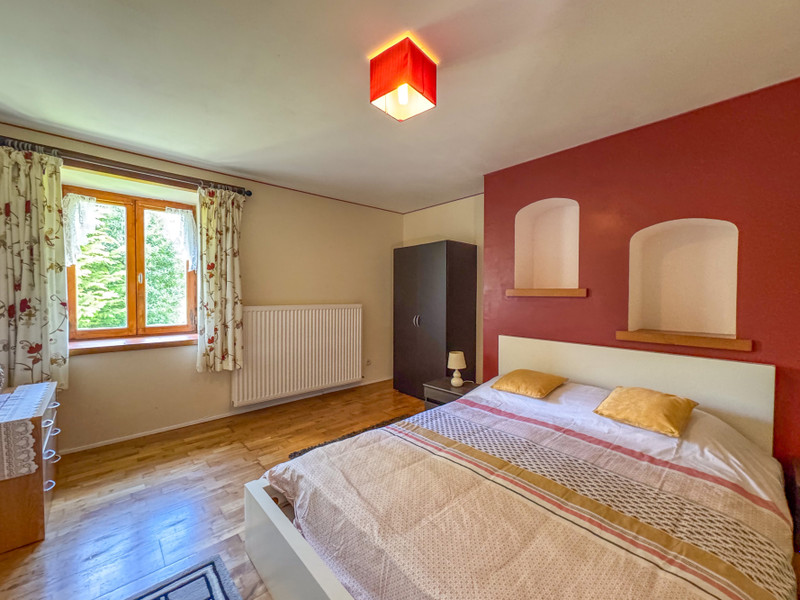 French property for sale in Vernoux-en-Gâtine, Deux-Sèvres - €165,500 - photo 5