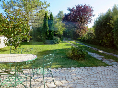 French property for sale in Saint-Martin-de-Juillers, Charente-Maritime - €350,000 - photo 8