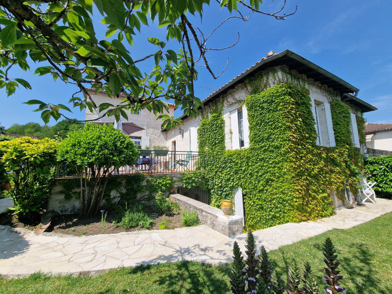 French property for sale in Coulounieix-Chamiers, Dordogne - €493,000 - photo 2