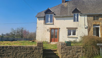 Maison à vendre à Landivy, Mayenne - 77.600 € - photo 1