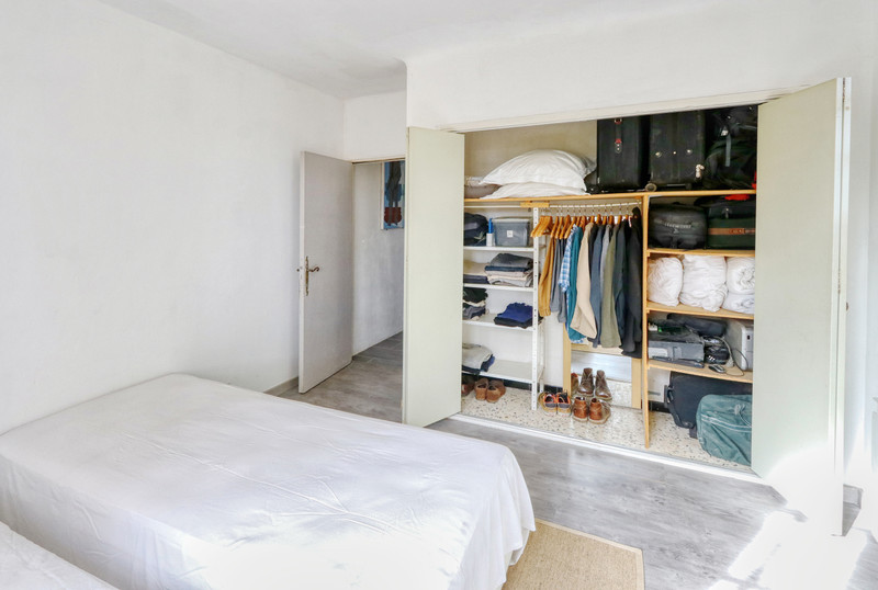 French property for sale in Saint-Saturnin-lès-Apt, Vaucluse - €250,000 - photo 13