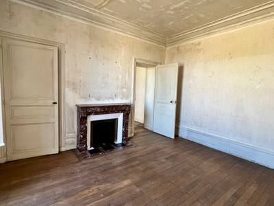 French property for sale in Cognac, Charente - €200,000 - photo 4
