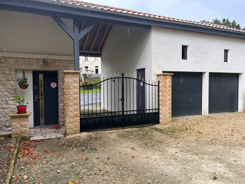 French property for sale in Baignes-Sainte-Radegonde, Charente - €294,250 - photo 7