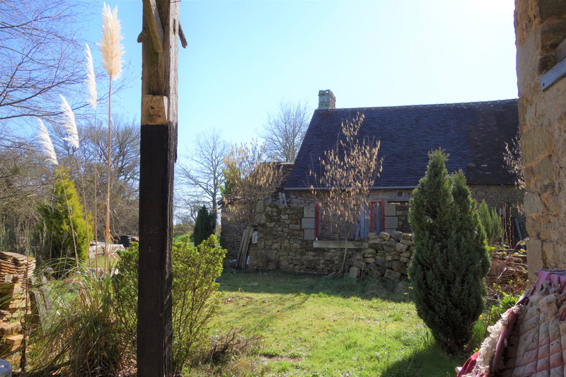 French property for sale in Saint-Pierre-des-Nids, Mayenne - &#8364;49,600 - photo 2