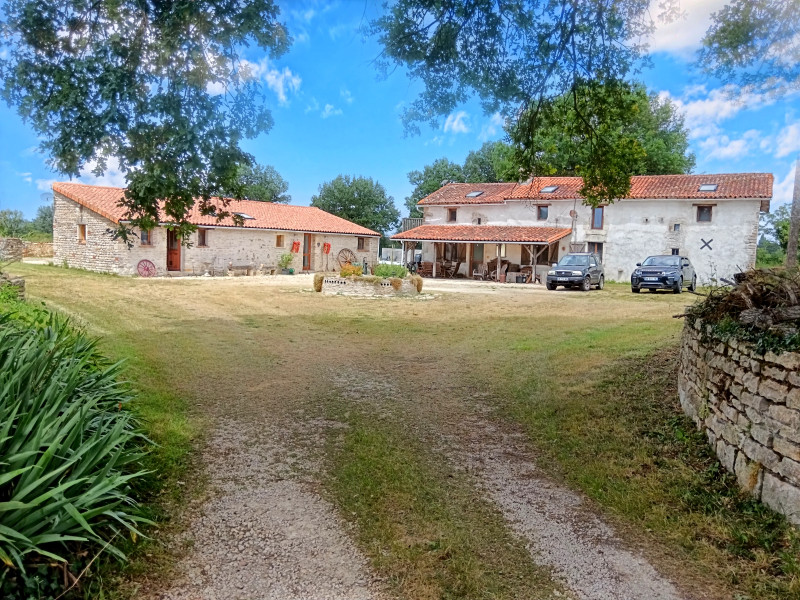 Propriété à vendre à Mauprévoir, Vienne - 378 000 €