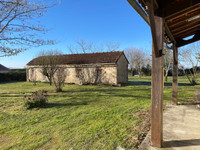 Propriété à vendre à Champagne-Mouton, Charente - 93 500 € - photo n°2