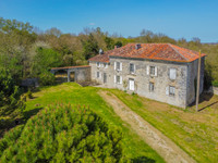 Chateau à vendre à Angoulême, Charente - 397.500 € - photo 2