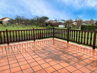 Propriété à vendre à L'Isle-Jourdain, Vienne - 130 000 € - photo n°8