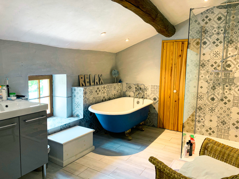 French property for sale in Saint-Hilaire-des-Loges, Vendée - €239,999 - photo 6