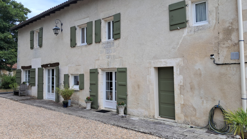 French property for sale in Gout-Rossignol, Dordogne - €255,000 - photo 0