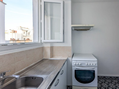French property for sale in Paris 7e Arrondissement, Paris - €805,800 - photo 3