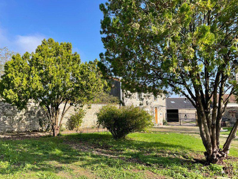 Maison à vendre à Asnières-en-Poitou, Deux-Sèvres - 125.350 € - photo 1