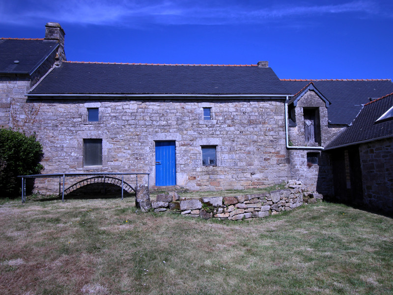 French property for sale in Trégourez, Finistère - €162,000 - photo 8