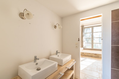 French property for sale in Olonzac, Hérault - €398,000 - photo 5