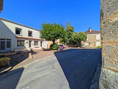 French property for sale in Sorges et Ligueux en Périgord, Dordogne - €247,500 - photo 1