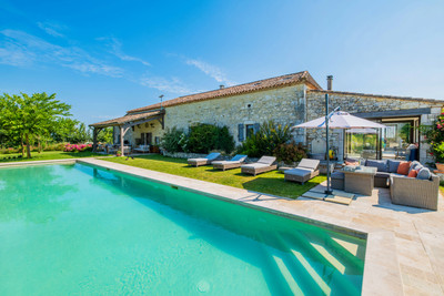 French property for sale in Thénac, Dordogne - €999,960 - photo 2