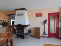 Maison à vendre à Ronsenac, Charente - 185.000 € - photo 6