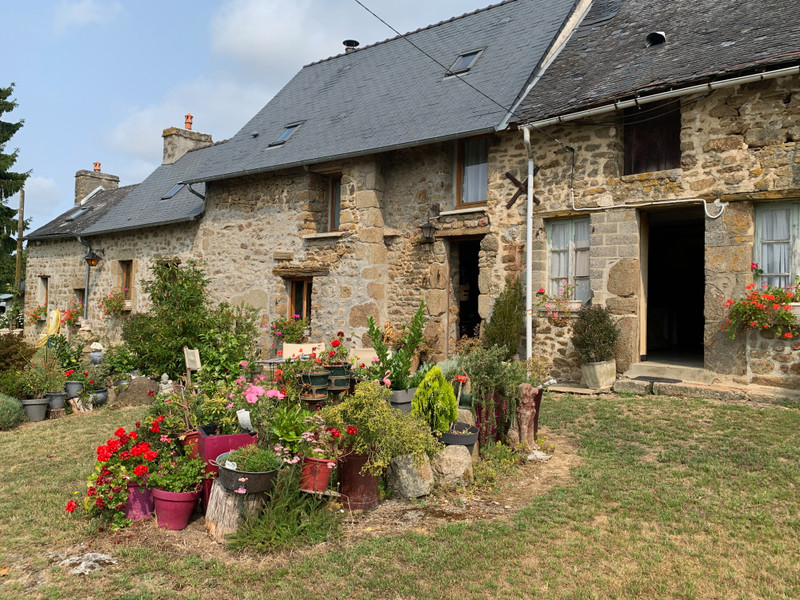 French property for sale in Sainte-Gemmes-le-Robert, Mayenne - photo 2