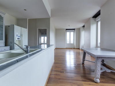 French property for sale in Pau, Pyrénées-Atlantiques - €172,000 - photo 2