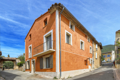 house for sale in Vaucluse