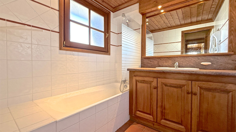 Ski property for sale in Les Deux Alpes 1350 - €510,300 - photo 4