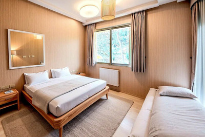 French property for sale in Bagnols-sur-Cèze, Gard - €380,000 - photo 7