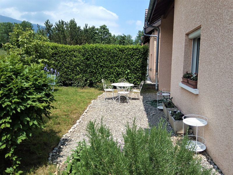 French property for sale in Thoiry, Ain - €458,000 - photo 2