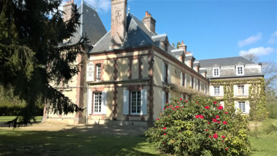 FOR SALE Magnificent property situated between Eure and Orne: Château, outbuildings, parklands, gîtes, ..;