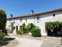 Maison à vendre à Champagné-le-Sec, Vienne - 162.000 € - photo 1