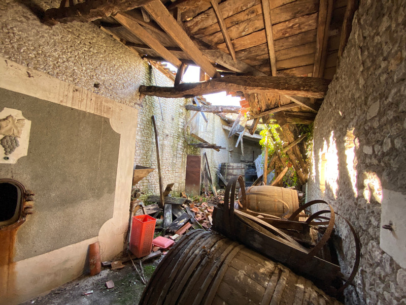 French property for sale in Saint-Ciers-Champagne, Charente-Maritime - €109,000 - photo 7