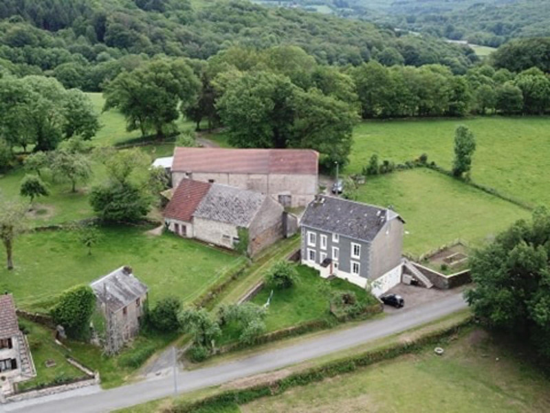 Maison A Vendre En Limousin Creuse Chatelus Le Marcheix Une Maison 4 Chambres Sur Sous Solune Petite Maison A Renover Un Ensemble De Batiments Comprenant Trois Granges Etables En Face Batiment Ouvert Bergerie