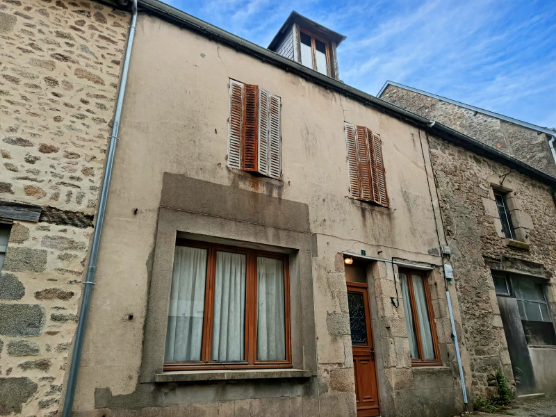 French property for sale in Bénévent-l'Abbaye, Creuse - €56,600 - photo 0