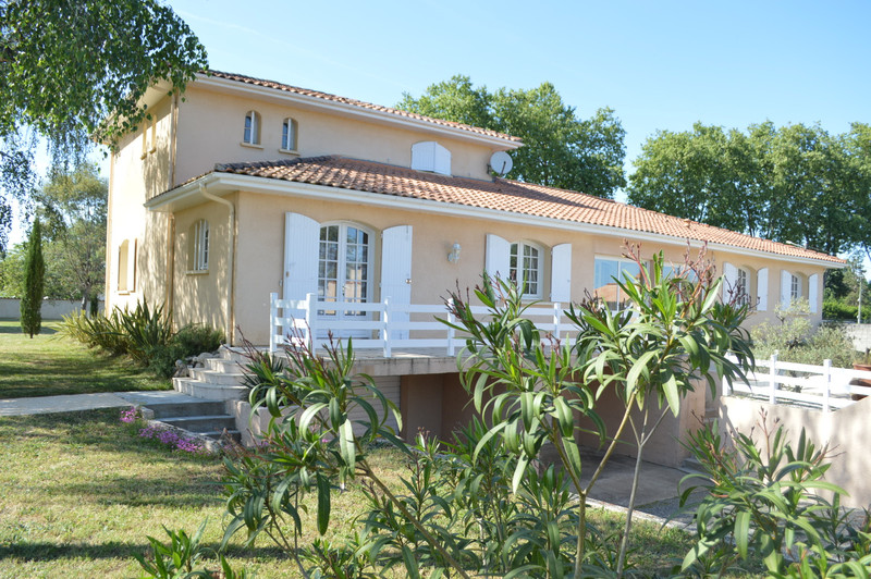 French property for sale in Les Billaux, Gironde - €525,000 - photo 1